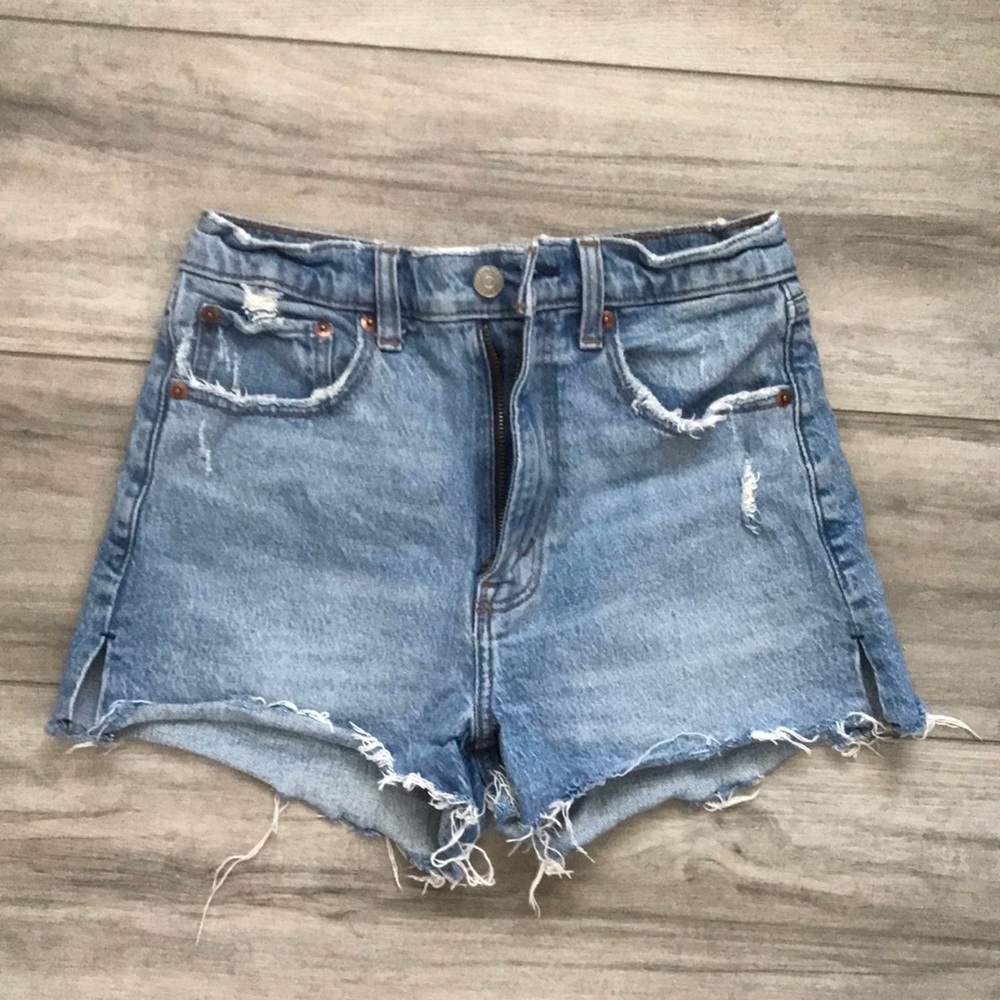 Abercrombie & Fitch High Rise Mom Short